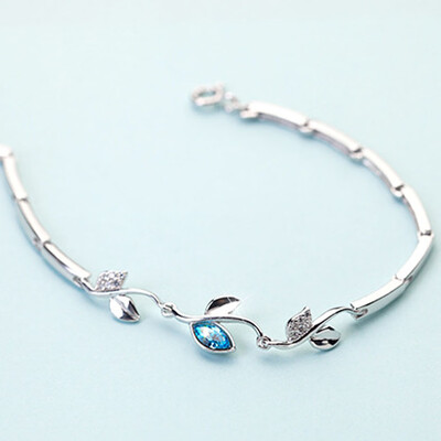 

Version of Delicate Leaves Crystal Bracelet Diamond Bracelet Mold Female Hypoallergenic
