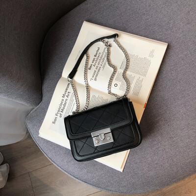 

Senior sense small bag female 2019 new wave foreign gas wild small square bag simple rhombic chain shoulder Messenger bag