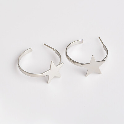 

2019 new brand design five-pointed star round earrings earrings minimalist generous creative gifts for women