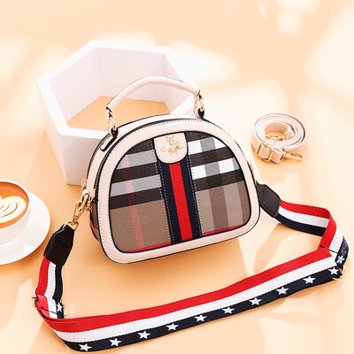 

Simple small bag female 2019 new cool Korean version of the wild Messenger bag saddle bag fashion shoulder bag handbag