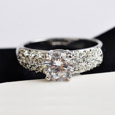 

White Gold Plated Eight Heart Eight Arrows Wedding Decoration Couples Get Married Diamond Ring Fashion Is Zircon Ring