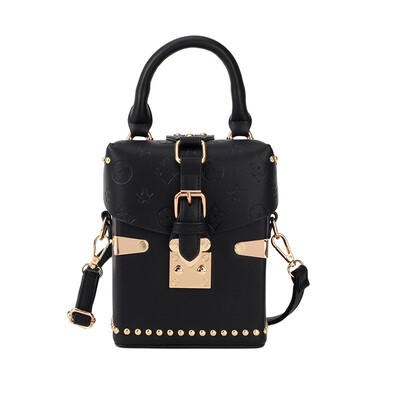 

2019 new womens bag fashion personality color matching small square bag portable Messenger bag
