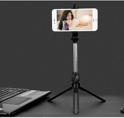 

Tripod selfie stick horizontal vertical shot bluetooth selfie stick mobile phone bracket