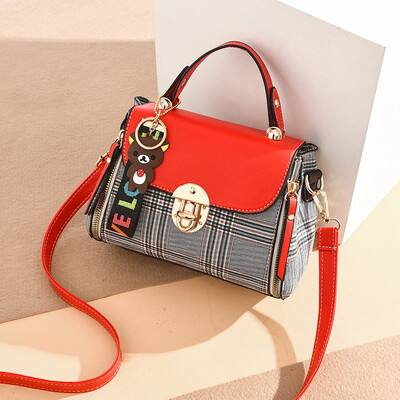 

Summer womens new fashion Korean version of 100-handheld fashion ladies shoulder slanting small square bag