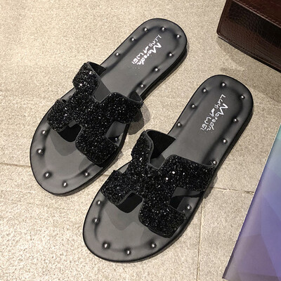 

Slippers women summer Korean version fashion wear flat bottom sandals beach vacation beach slippers woman word slippers