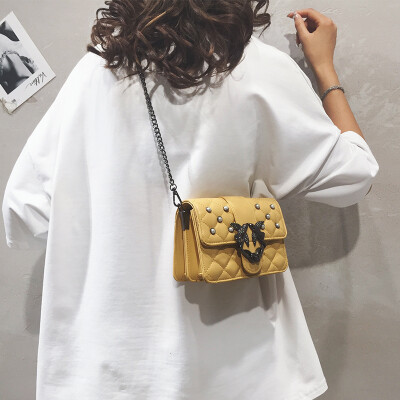 

Womens bag 2019 new fashion pearl chain bag summer small fresh messenger bag wild ins chain shoulder bag