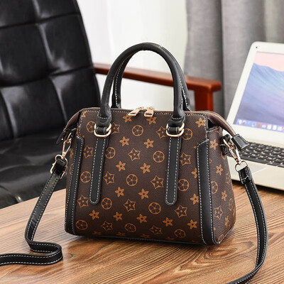

Big Bag Female Tide Large Volume Korean Version Fashion Atmospheric Single Shoulder Hundred Handbags