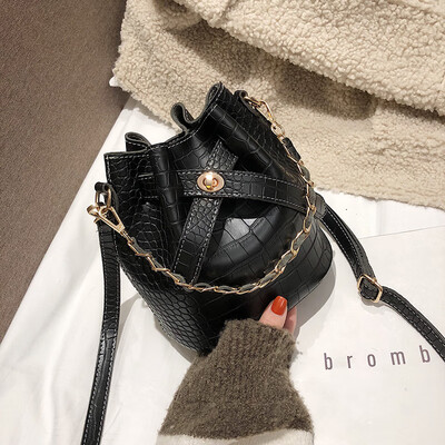 

Textured alligator pattern bucket womens bag2019 new style Korean style hand-held small bag summer fashion one-shoulder on