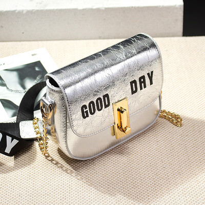 

Summer single shoulder girl bag on the Korean version of the hundred lap girl chic chain slanted bag fashion