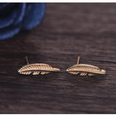 

2017 Exquisite Leaf Vintage Jewelry Beautiful Beautiful Stud Earrings Pen for Women