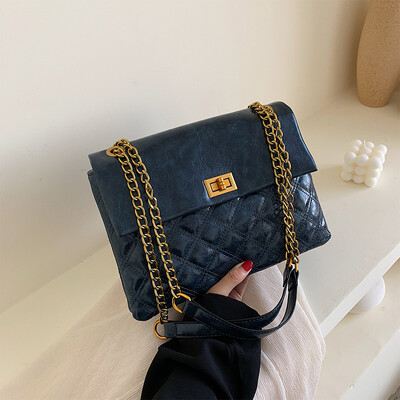 

Hong Kong wind retro envelope chic simple chain lock bag new 2019 Lingge womens shoulder bag Messenger bag