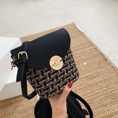 

Ins summer leisure mini bag simple lock button hair womens bag new 2019 single shoulder oblique bucket bag