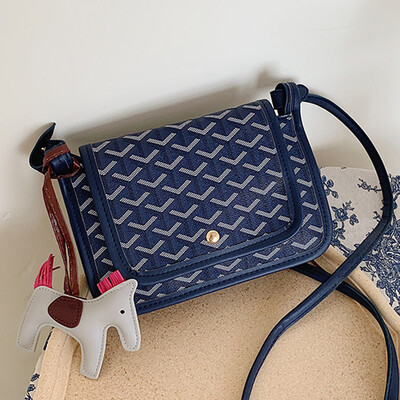 

Messenger bag womens small casual simple Joker shoulder bag 2019 autumn fashion texture net red envelope tide