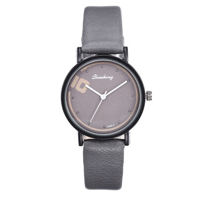 

RM Couples Fashion Leather Band Analog Quartz Round Wrist Watch Watches