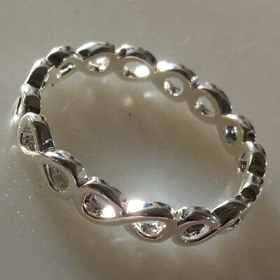 

2019 New Creative Infinity 8 Word Shape Ring For Women Wedding Jewelry Silver Gold Rose Gold Color Ring