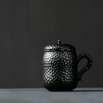 

Black Hammered Ceramic Gongfu Tea Mug With Infuser 200ml 676oz