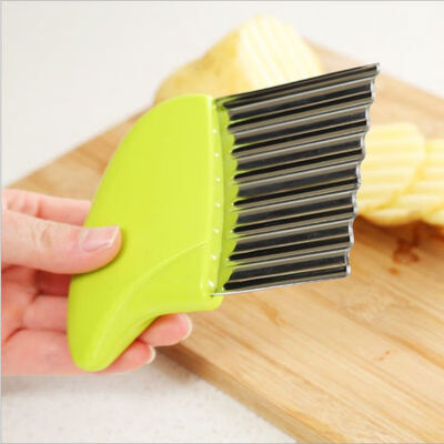 

1pc Creative Shredder Potato knife cutting machine Stainless steel multi-purpose wave knife Kitchen Knives Fruit Tool