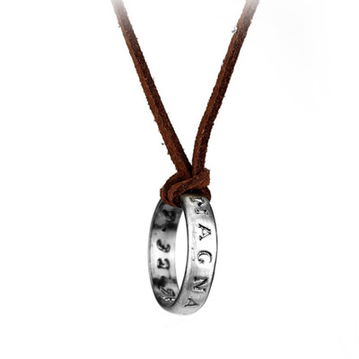 

New 4 Necklace Thieves Deleike Drake Alloy Finger Ring Jewelry Ring Necklace Prop
