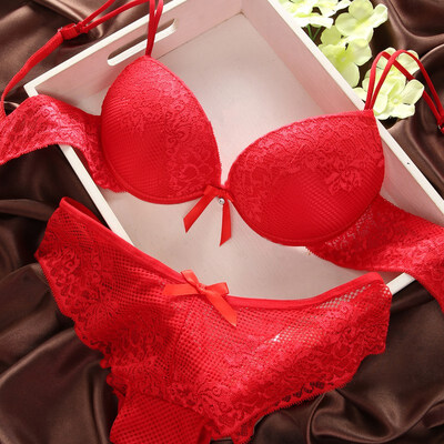 

New Brand Sexy Underwear Women Bra Set Lingerie Set Luxurious Vintage Lace Embroidery Push Up Bra And Panty Set