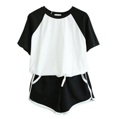 

Tracksuit For Women Spring And Summer Short Sleeve T-shirt And Shorts Suits Casual 2 PCS Sets