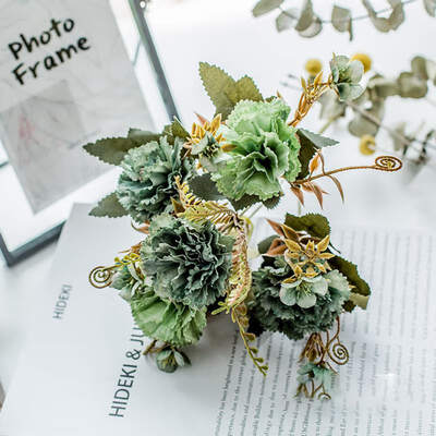 

Artificial Silk Flowers European Fall Vivid Carnation DIY Fake Leaf Peony Mothers Day Teachers Gift Wedding Home Decoration