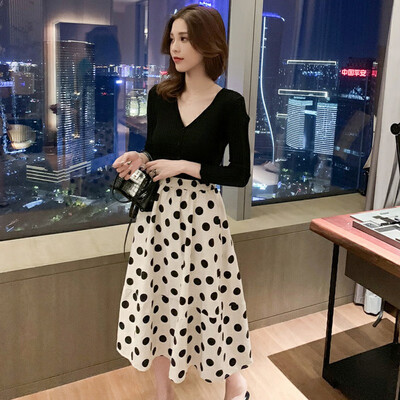 

Women Small Fragrance Wind Long Sleeve V-Neck Two-Piece Set SweaterPolka Dot Print Skirt Suit 2 Pieces