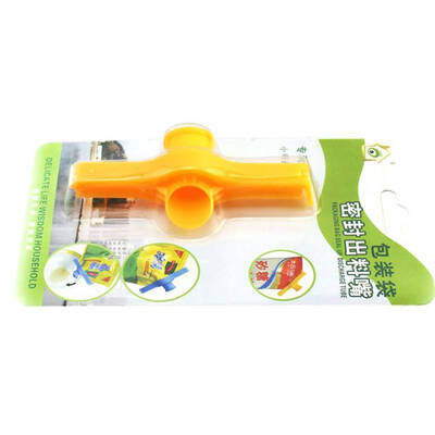 

Sugar Salt Food Storage Bag Clips Pouring Nozzle Powder Snacks Sealing Clamp Kitchen Gadget Random Color