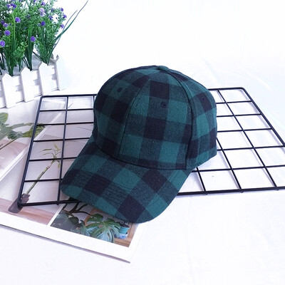 

New Plaid net red plaid duck tongue cap of the same style original fashion fashionable street mens&womens baseball caps
