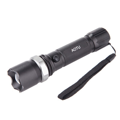 

Outdoor glare rechargeable flashlight Adjustable focal length LED long-range three-speed mode Flashlight