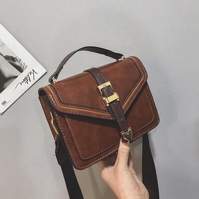 

Tailored 2019 New Small Bag Cross Fashion Retro Square Bag Simple Wild Bag