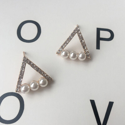 

Simple Women Silver Plated Geometric Triangle Pearl Earrings Jewelry Available