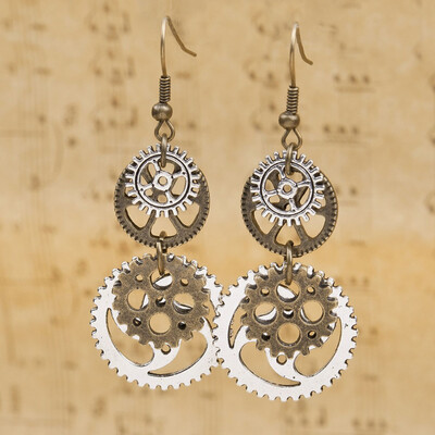

Women Fashion Steampunk Earrings Antique Bronze Gear Pendants Earrings