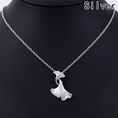 

Creative New Fashion Women Men Ginkgo Leaf Pendant Necklace Jewelry Charm Sweater Chain Crystal Choker Necklace Accessories Gifts