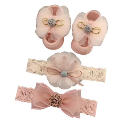 

Newborn Baby Girls Headband Bow Flowers Cloth Hair Bands Hair Accessories Socks Gift Boxes Three-piece Suits Newborn Girts