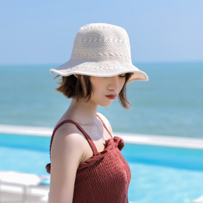 

The Korean version of Xia Bais fishing cap is worn with a bow-tie straw hat