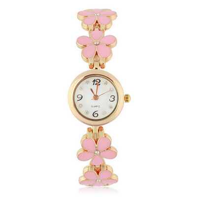 

Korean Fashion Daisies Flower Rose Gold Bracelet Wrist Watch Women Girl gift