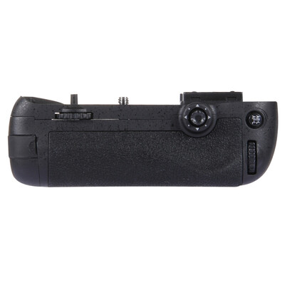 

PULUZ Vertical Camera Battery Grip for Nikon D7100 / D7200 Digital SLR Camera