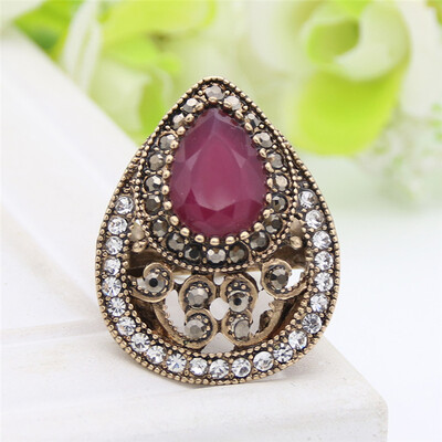 

Vintage Turkish Hollow Flower Finger Rings Women Water Drop Resin Crystal Rings Antique Gold Color Jewelry Ethnic Wedding Ring