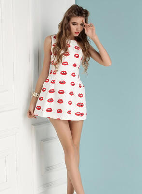 

Lovaru ™Новые +2015 Мода Женщины вскользь платья Губы Большой размер Офисная платье черный белый Женщины Летнее платье Губы Платье