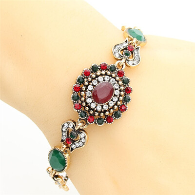 

Vintage Women Resin Jewelry Bracelet Antique Gold Color Round Rhinestone Imitation Heart Bracelets Turkish Ethnic Bride Jewelry