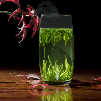 

Chinese Green Tea 250g Buxus tea beautiful gift box loaded 2017 Sichuan green tea F230