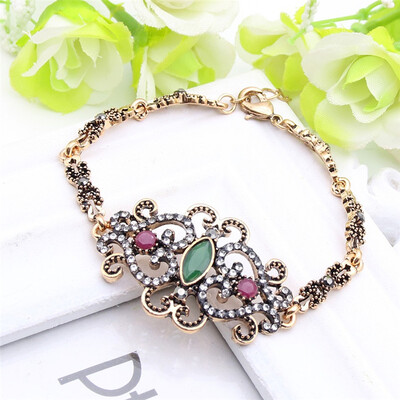 

Vintage Arabesque Women Bracelets Турецкая античная золотая пластина Цветочная смола Полые ювелирные браслеты Дамы Этническая неве