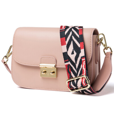 

Vini viney Messenger bag female cowhide wide shoulder strap small square bag fashion Korean version of the wild shoulder bag Messenger bag tide Anna red