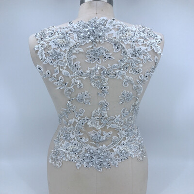 

Чистое ручное серебро / слоновая кость вышивает накладки Rhinestones кружевные аппликации обрезки 54 * 32 см для аксессуара для свадебного платья