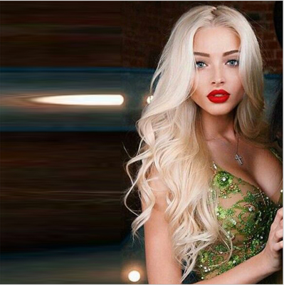 

2018 бразильский парик шнурка настоящие шелковые волосы парик, волосы средней длины волос вьющиеся волосы натуральный химический парик