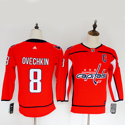 

Трикотажные изделия для футбола в штате Вашингтон, столица штата Нью-Йорк, Нью-Йорк, США