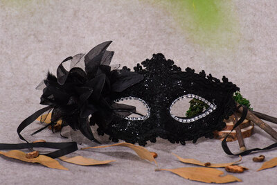 

FANLUS Masquerade Mask for Women Mardi Gras Mask with Flower White Lace hollow out princess mask