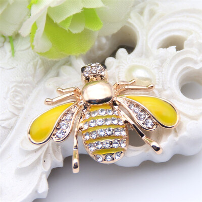 

Cute Animal Bee Brooch Pins для женщин Rhinestone Wing Hornet Брошь Кристалл Эмаль Бижутерия Броши Наплечные штыри насекомых