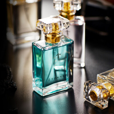 

Etonner car perfume car pendant ornaments perfume art fragrance flowing Paris philosophical incense