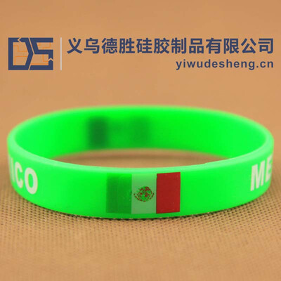 

1pcs Sports Silicone Wristbands World Cup Flag Bracelet Souvenir Men Football Fans ID Elastic Basketball Wrist Strap 2018